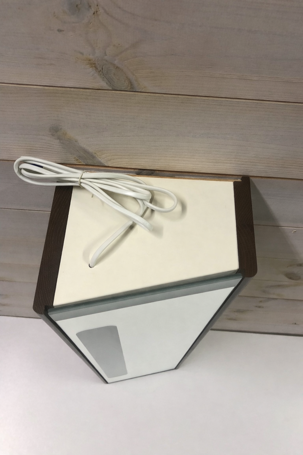 43Outletprodukt- Stilrent väggskåp från DuoBad med spegel - Bild 4