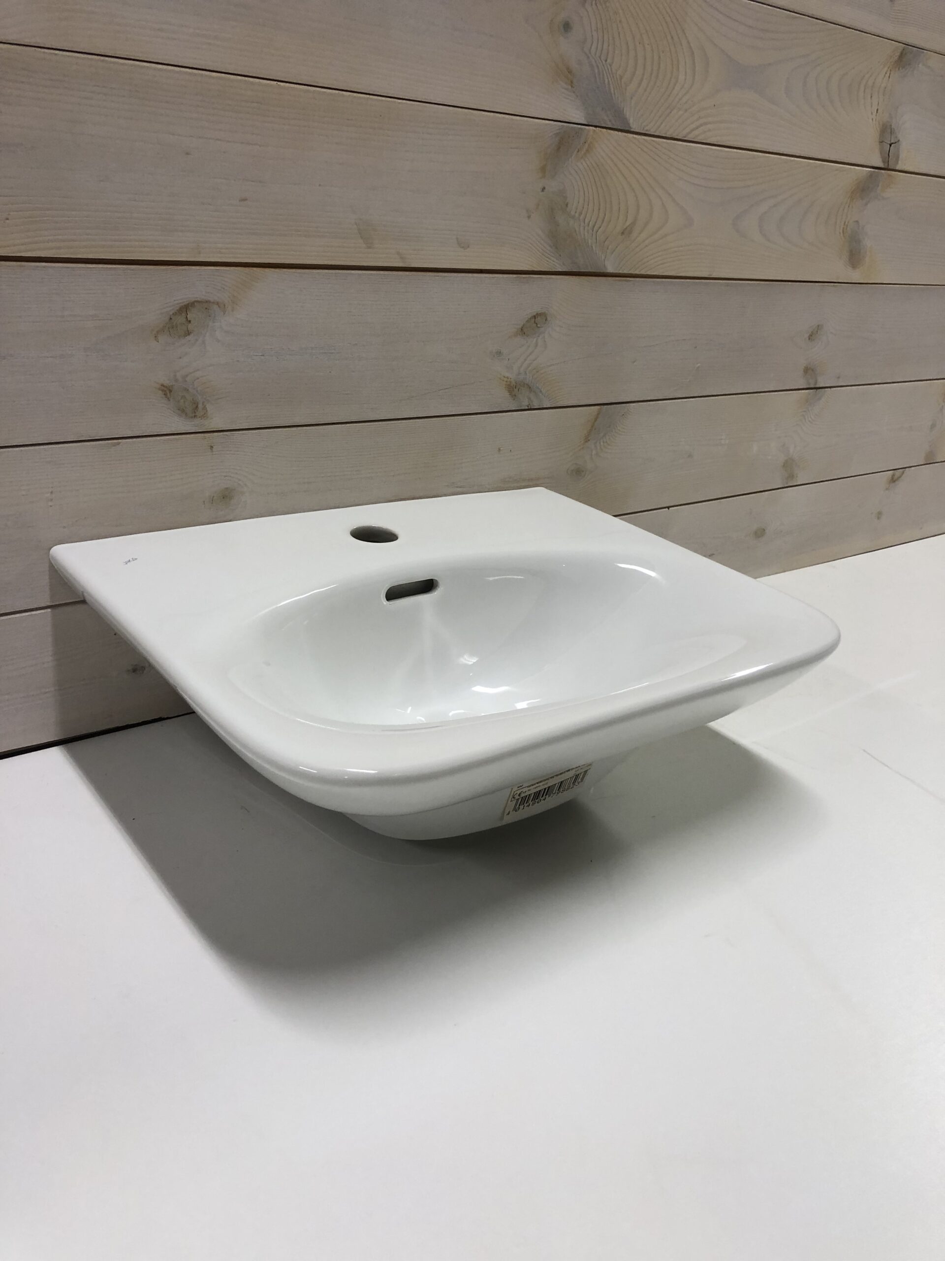 28 Outletprodukt- Tvättställ i porslin – JIKA - Bild 1