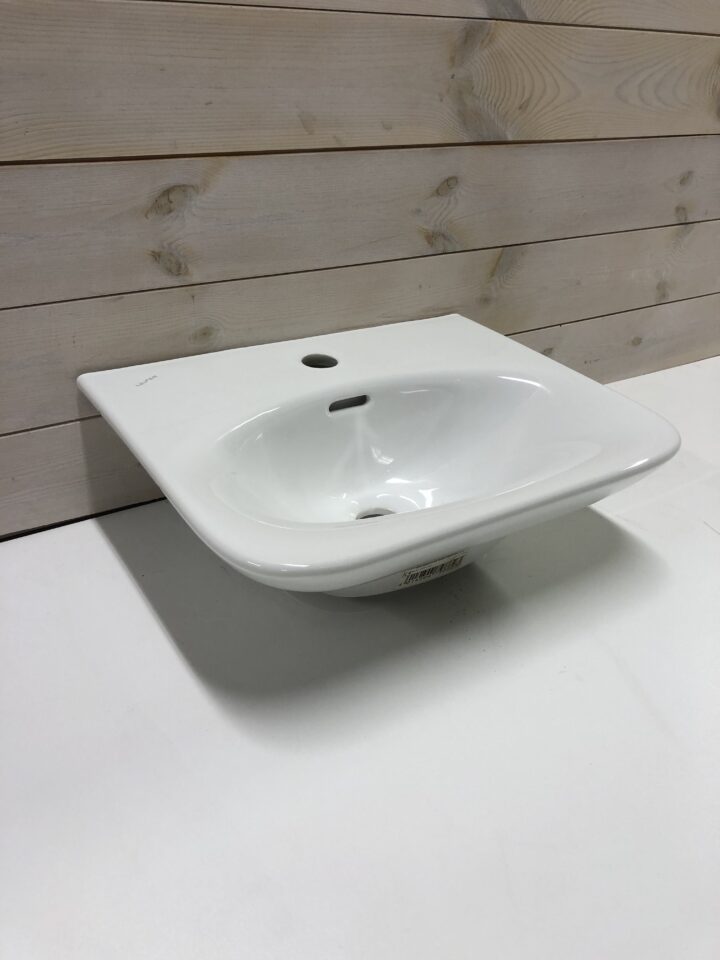 29 Outletprodukt- Tvättställ i porslin – Laufen