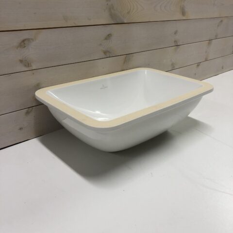 35 Outletprodukt- Villeroy & Boch tvättställ – För underlimning